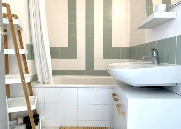Rénové Avec Piscine Commune, 4 Couchages, Climatisé, Wifi, Terrasse Vue - Fr-1-748-3 Apartamento Canet-en-Roussillon