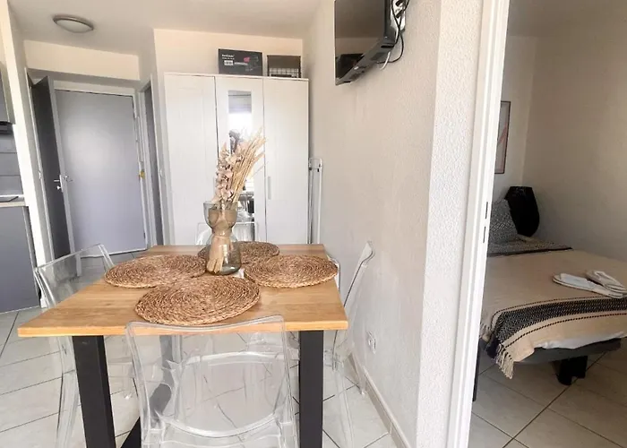 Rénové Avec Piscine Commune, 4 Couchages, Climatisé, Wifi, Terrasse Vue - Fr-1-748-3 Canet-en-Roussillon