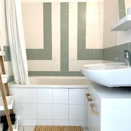 Renove Avec Piscine Commune, 4 Couchages, Climatise, Wifi, Terrasse Vue - Fr-1-748-3 Apartment Canet-en-Roussillon
